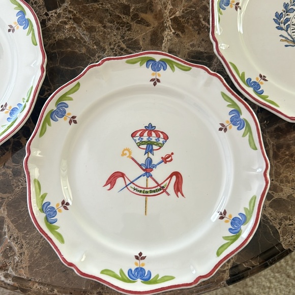 Saint Amand Liberte Hand Painted Plate—Vintage—BEAUTIFUL!!  Great Vintage Cond! - Picture 7 of 16